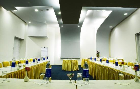 The Woodrose Otel Bangalore Dış mekan fotoğraf