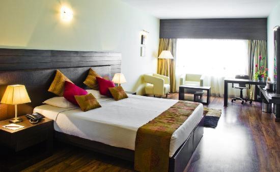 The Woodrose Otel Bangalore Dış mekan fotoğraf