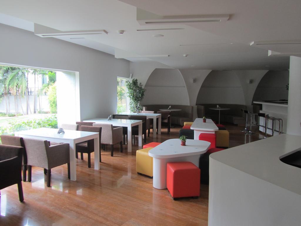 The Woodrose Otel Bangalore Dış mekan fotoğraf
