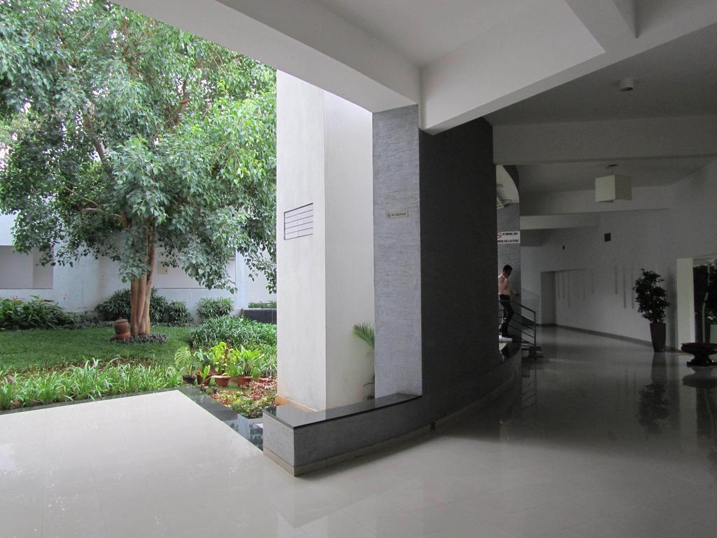 The Woodrose Otel Bangalore Dış mekan fotoğraf